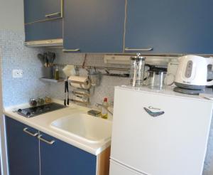 Calm & Comfortable Studio at Central Kalamaria, Walk to the Sea