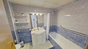 Apartamento vistas al mar, segunda línea 3 habitaciones