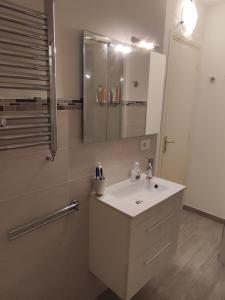 Appartements Roca Sea Apartment : photos des chambres