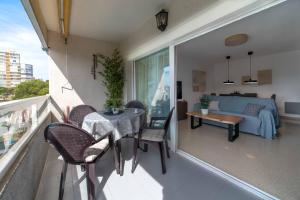 B L U E: Muchavista Sea View Apartment