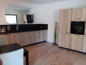 Magnifique Eco-gîte 4 personnes avec piscine naturelle
