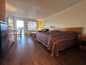 Double Room room in Country Inn & Suite