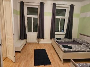 Archduchess Suite 18