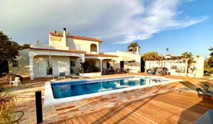 Vila Pôr do Sol - Fantastic villa with panoramic coastal & sea views