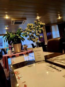 Hotels The Originals City, Hotel Le Forum, Strasbourg Nord : photos des chambres