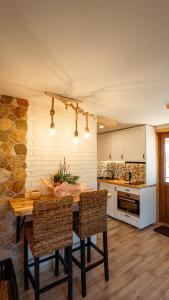 Mīļpirtiņa Guguči