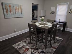 Elegant 4 Bed Room at Cleveland Clinic Area