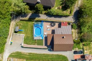 CVETKOVA HIŽA sa JACUZZIJEM 