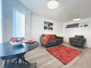 Shazeal Apartment Tipton