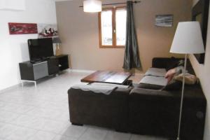 120m2-3 chambres parking et piscine à La Ciotat