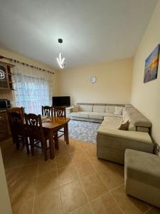 A&K cozy apartment in Golem, 6 min far from the sea!