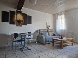 Jolie T2bis à saint jory - 梅维尔