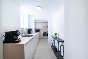 Gloucester Terrace Gem