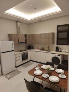 شقة فاخرة ذكية بمسبح وجيم Modern Luxury Smart Apartment with Pool & Gym