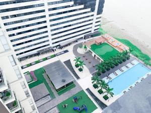 Penthouse en piso alto con vista al río, Guayaquil + PARQUEO