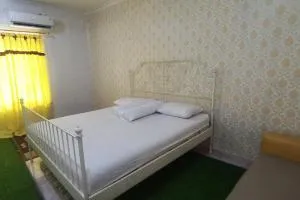 Fortuna Hotel RedPartner Near Exit Tol Paiton - Banyuanget