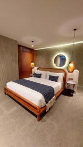 Akhila 4 - 1 BR modern tropical villa at the heart of Seminyak