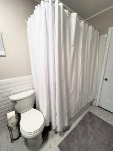 Glamorous Getaway: Exclusive 1BR LA Hotspots