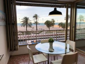 Apartamento ARENSOL EN PRIMERA LINEA DE PLAYA