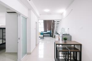 Maritime Seaview 2bedrooms 2Carparks 4-12pax