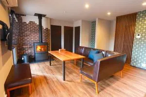 忍野八海まで車で４分！ワンランク上のアウトドアライフ堪能できる【LongevityVillage】B - Minamitsuru