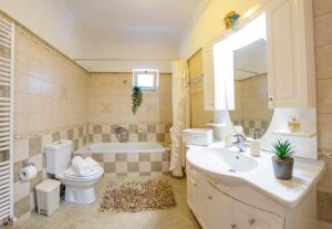 Rachi Apartments, Nidri