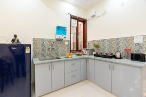 Homlee-Vasundhara 2BHK Flat- kitchen-Parking-Lift