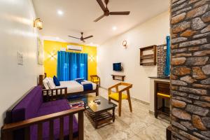 Teak Leaf Resort Swimming Pool Indoor Games Restaurant