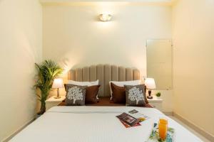 Homlee-Vasundhara 5BHK with Terrace(For Function)