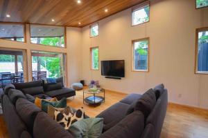 Hakuba Staunton- brand new exquisite luxury villa