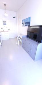 Happyface Holiday Studio