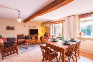 Maisons de vacances La Maison 1786 - Grand jardin et jacuzzi : photos des chambres