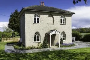 Crows Hall - Chappel