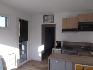 Maisons de vacances Charmante maison avec jardin a Guidel, proche nature : photos des chambres