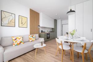 Góreckiego Studio with Parking Katowice Spodek by Noclegi Renters