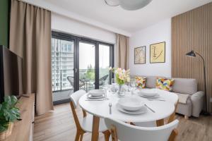 Góreckiego Studio with Parking Katowice Spodek by Noclegi Renters