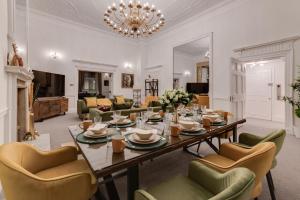 Luxury London 3 Bedroom Duplex with Pool Table - 4HS