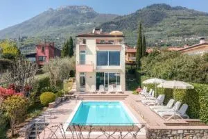 Villa Oleandri, con Piscina privata e Vista Lago - Bogliaco