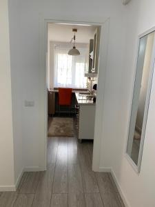 ROSE APARTMENT