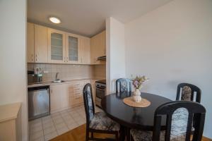 Apartment Marci with parking, Zagreb