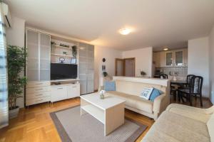 Apartment Marci with parking, Zagreb