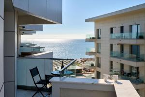 Sunset View Apartment in Infinity Beach Resort - parking