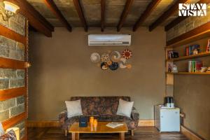 StayVista at The Manor with Mountain View & Fireplace