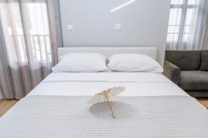 Naos Studio with free private parking of stayinthess