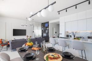 Luxury Villa Aurora by the sea