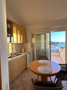 Seabreeze Mustel Apartment in Drage - Adults Only