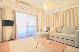 Earls Court by b hotel - Spacious & Relaxing just 4 blocks to Peace Park