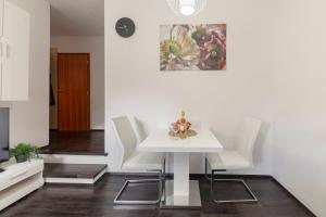 Cadys Apartment 