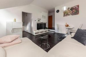 Cadys Apartment