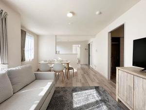 Yutori by b hotel - Spacious 2BR Apartment very near the Station